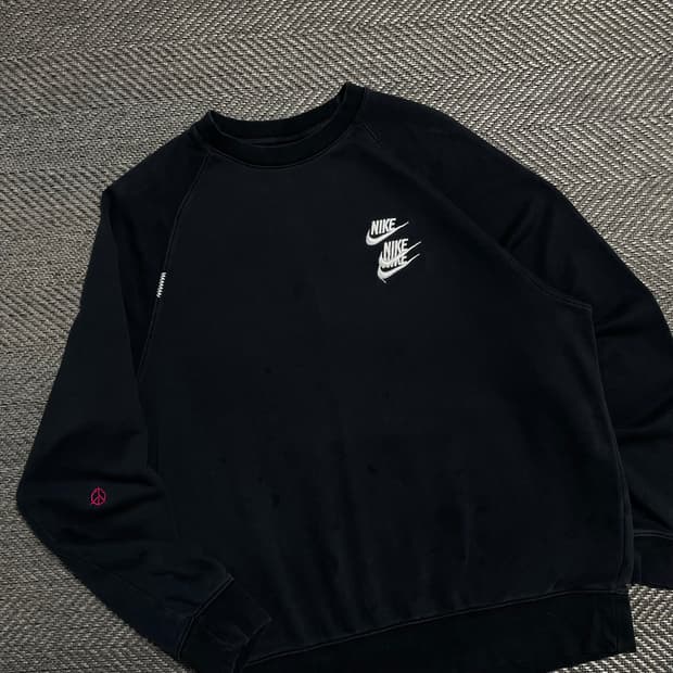 나이키 멀티 스우시 월드투어 박시핏 맨투맨y 5228