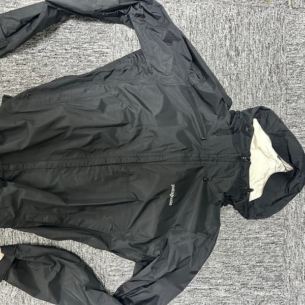 파타고니아 바람막이