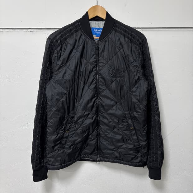 아디다스 블랙 삼선 퀼팅 자켓