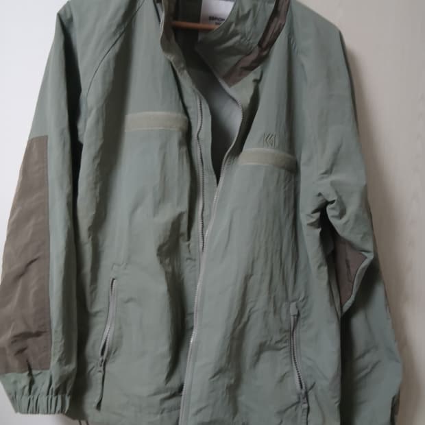 에스피오나지 baton warm up jacket olive grey