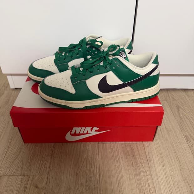 나이키 덩크 로우 레트로 잭팟 말라카이크