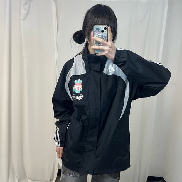 Adidas 08–09 Liverpool windbreaker