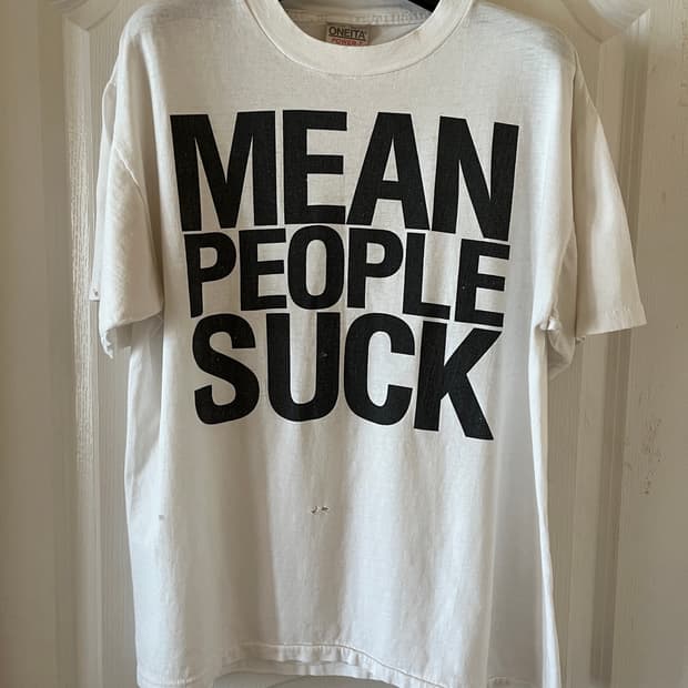 90s slogan T-shirts