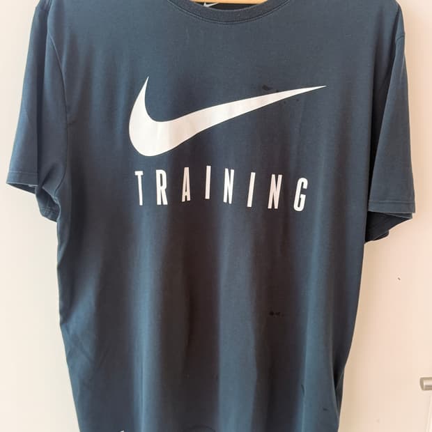  나이키(nike) 드라이핏 반팔