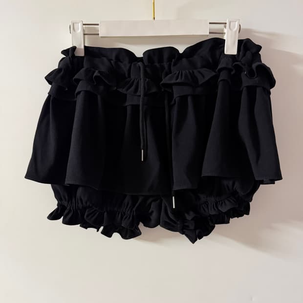 새상품 여자 프릴 치마바지