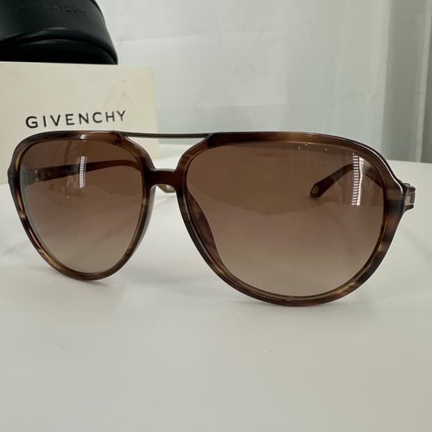 [새상품 무료배송] 정품 지방시 Made in Italy 선글라스