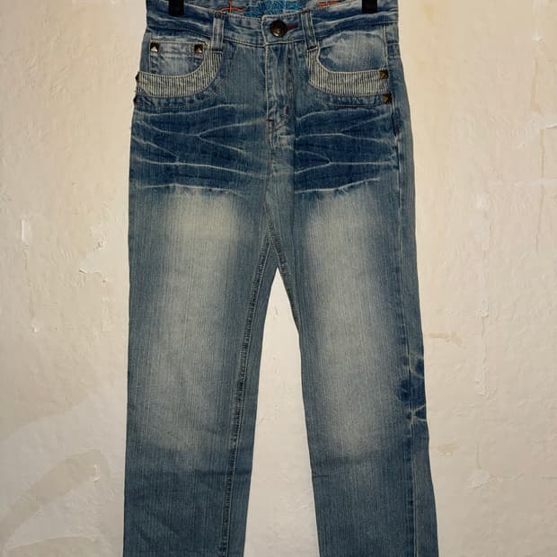 “Japanese feeling jeans”Stud Denim jeans