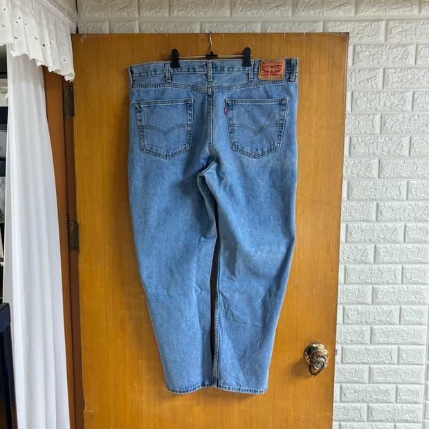 리바이스550