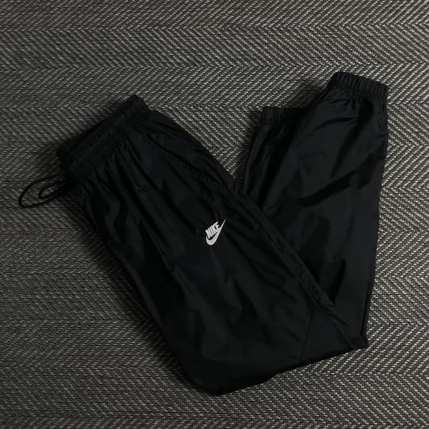 나이키 퓨추라 블랙 우븐 트랙팬츠y 3575