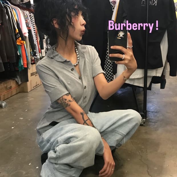 < Burberry Frill Detail Pk Top ! >