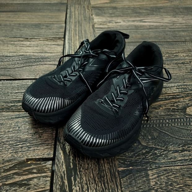 [호카] 본디 7 트레킹 슈즈 블랙 M15209