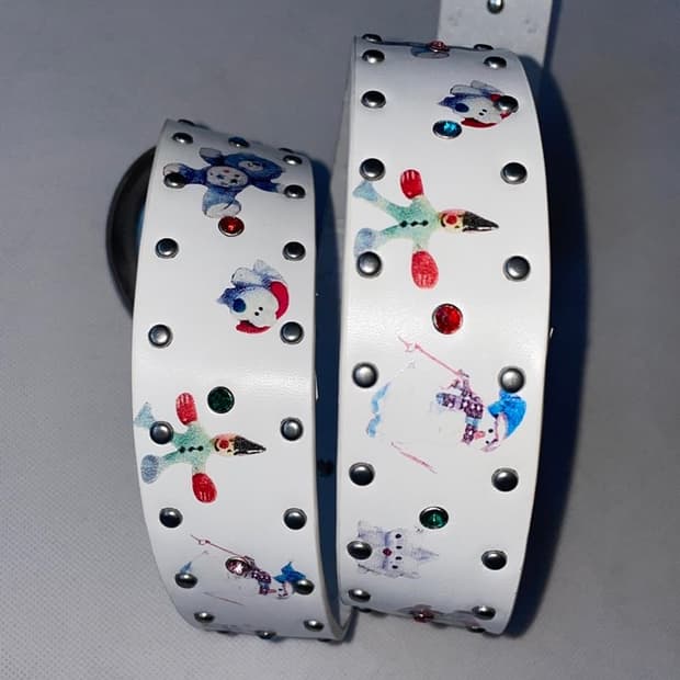 Kitsch printing stud belt