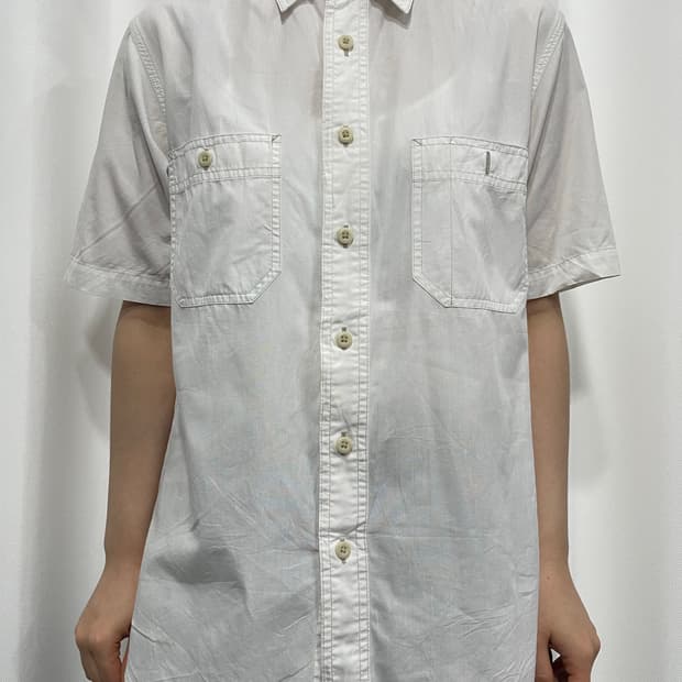 uniqlo white pk shirt