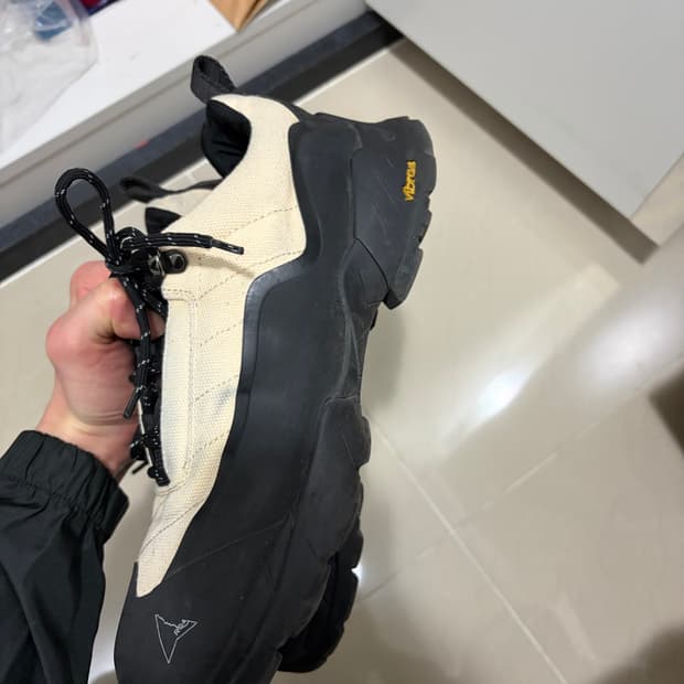 로아 카타리나 43 사이즈 샌드