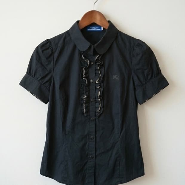 버버리 블루라벨 블랙 셔링 셔츠