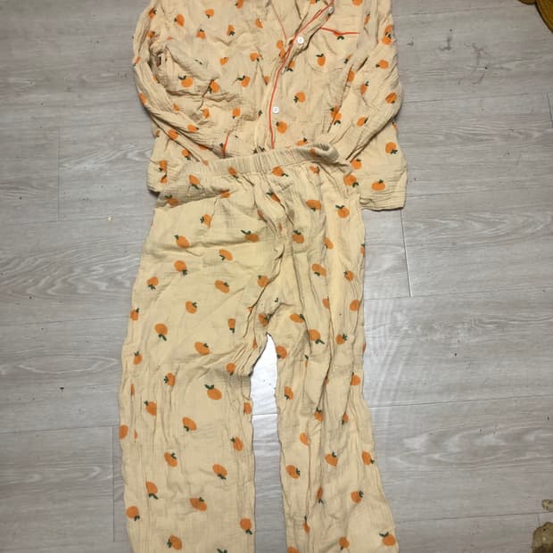 오렌지 파자마 세트 