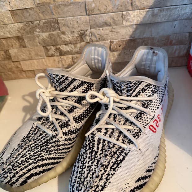 이지 부스트 350 지브라 275