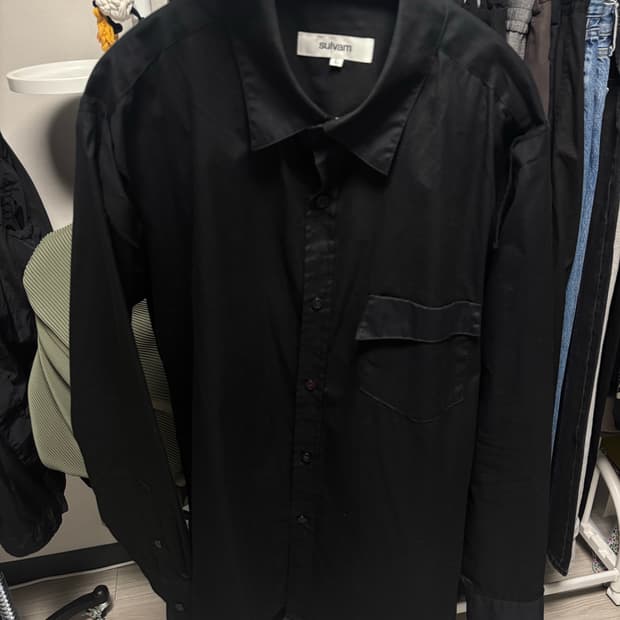 설밤 비대칭 셔츠