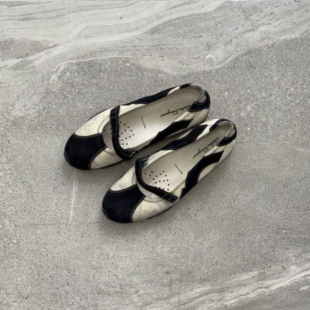 Salvatore Ferragamo mary jane flat shoes