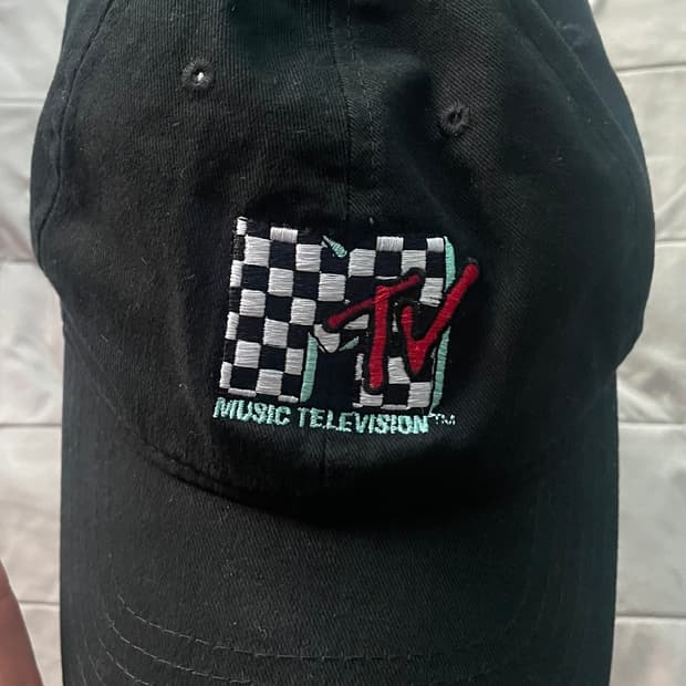 MTV 체커 볼캡
