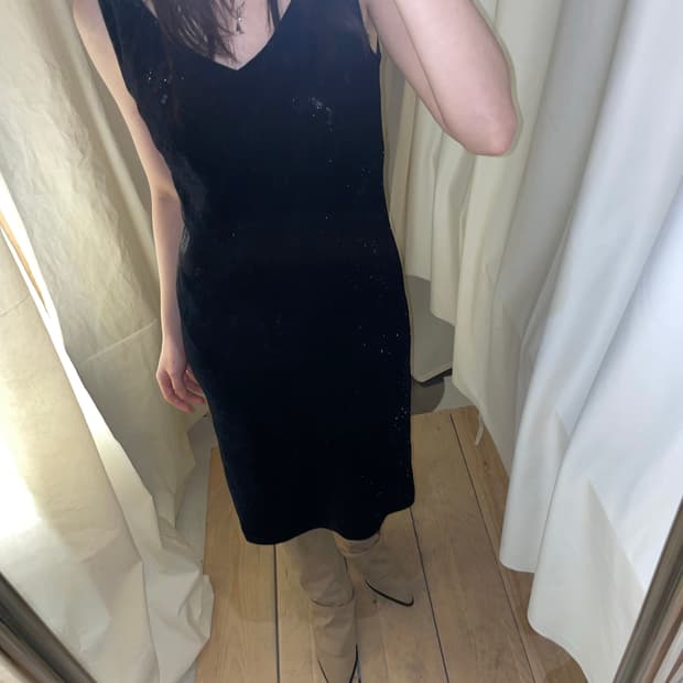 black silver pearl v-neck velvet dress