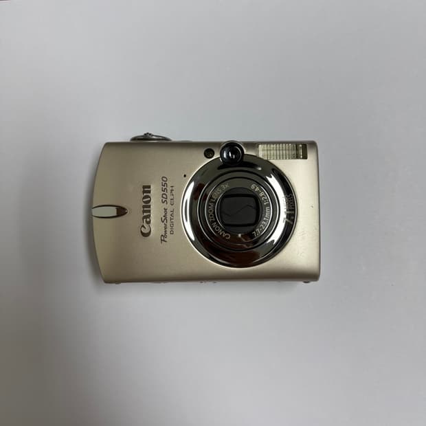 캐논 IXY 700 / IXUS 750 / SD 550 (익시, 익서스)