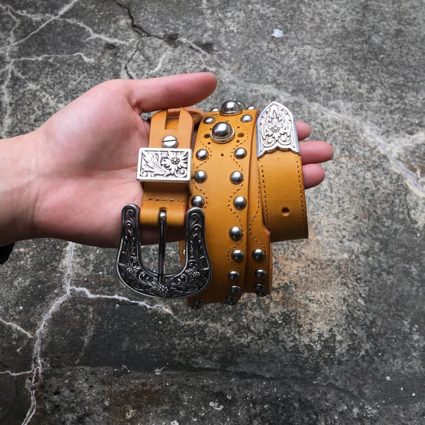 Leather stud belt 