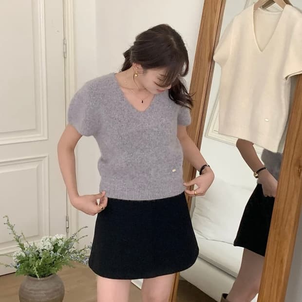 레브인 소엘리 앙고라 브이넥 반팔니트