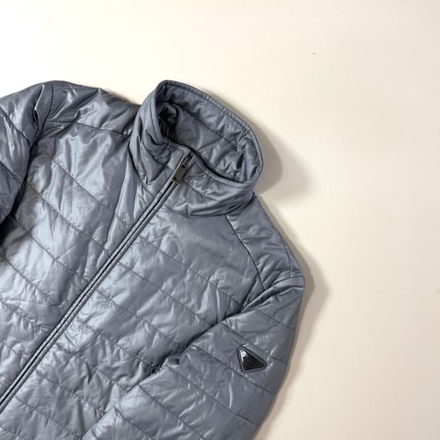 [50/당일출고]프라다 삼각로고 경량패딩