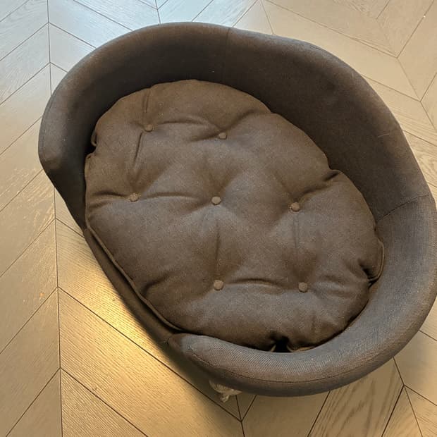 로드 루 강아지 침대 Antoinette Fusilli Pet Sofa 