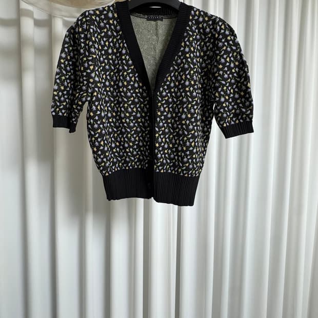 시슬리 플라워 자카드 가디건