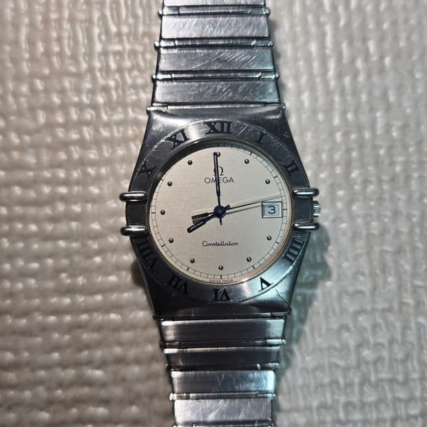 오메가 컨스텔레이션 맨해튼 쿼츠