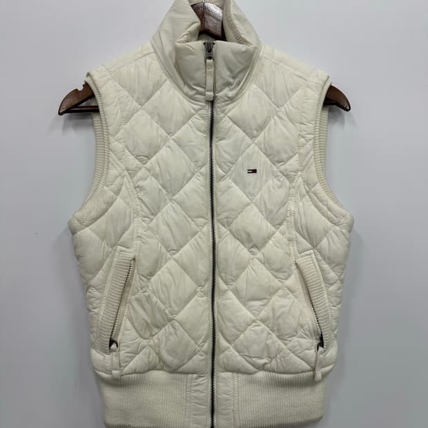 타미힐피거 크림 아이보리 조끼 패딩 