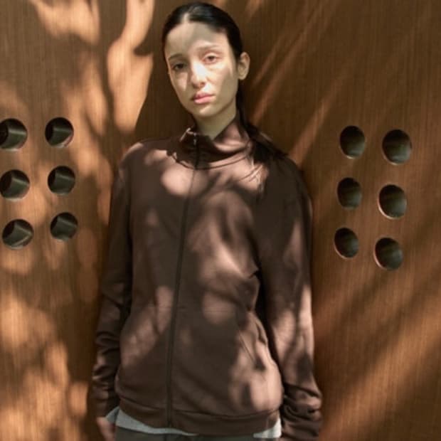 머듈 넥집업3 브라운
