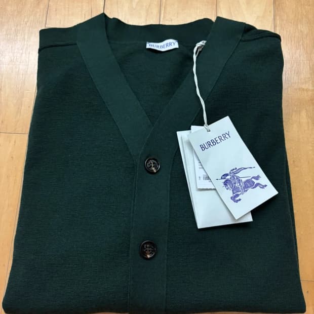 (새상품,영수증O) 신형 버버리 울 가디건 다크그린 S사이즈