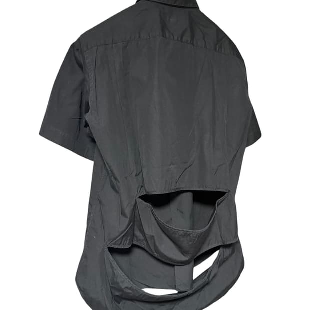 꼼데가르송 옴므플러스 컷아웃 반팔 셔츠