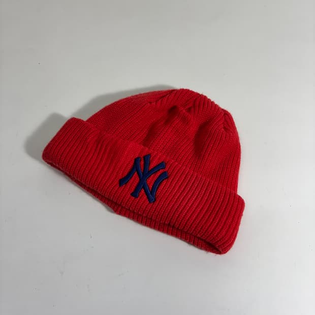 OS MLB 뉴욕양키즈 레드 빅로고 아크릴 숏비니