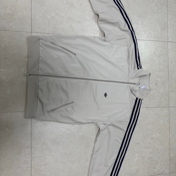 아디다스 오리지널스 베켄바우어 트랙 탑 블리스  s사이즈