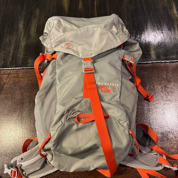 마운틴 하드웨어 스크램블러 등산 백팩 30L