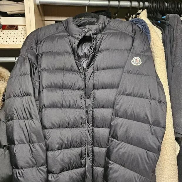 몽클레어 selves 패딩