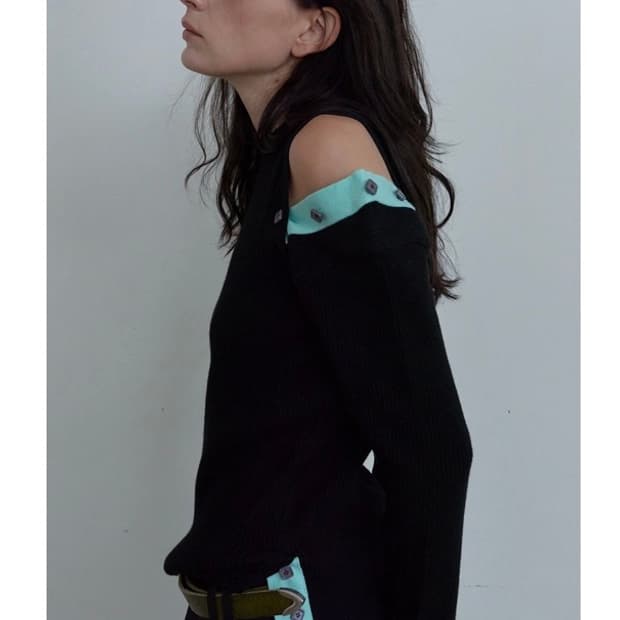 Heretic 헤레틱 button cut-off knit 