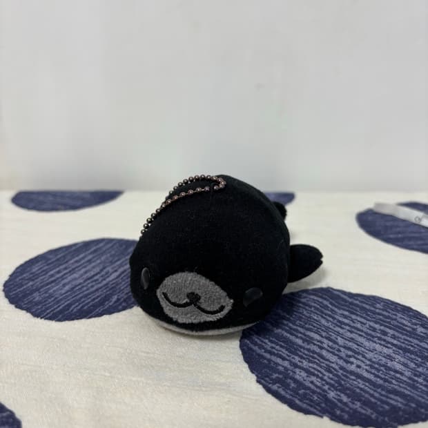 검정 마메고마 인형 키링