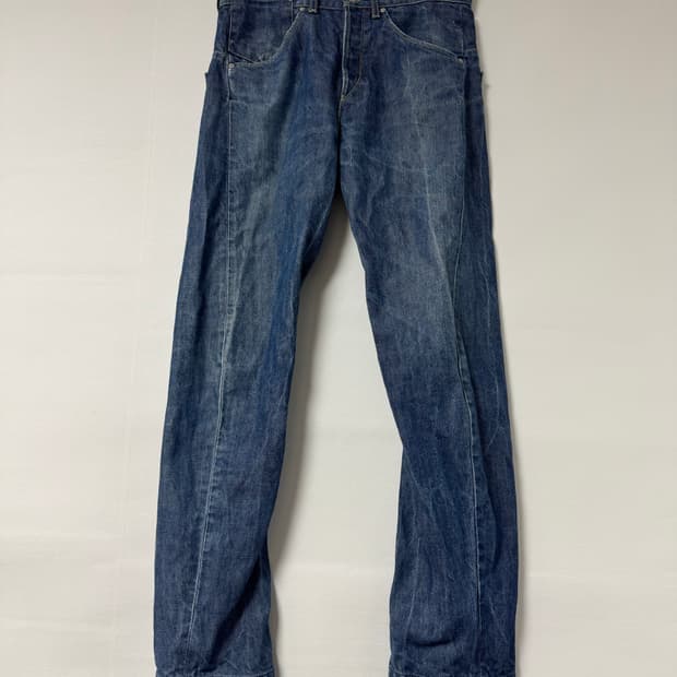 34/34) 리바이스 엔지니어드 유럽판