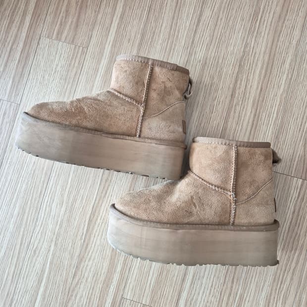 UGG 어그 울트라 미니플랫폼 부츠 체스트넛 36 230  235