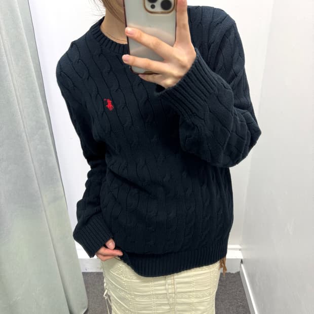 폴로 네이비 꽈베기 니트