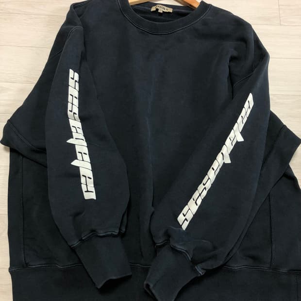 이지 시즌4 칼라바사스 크루넥