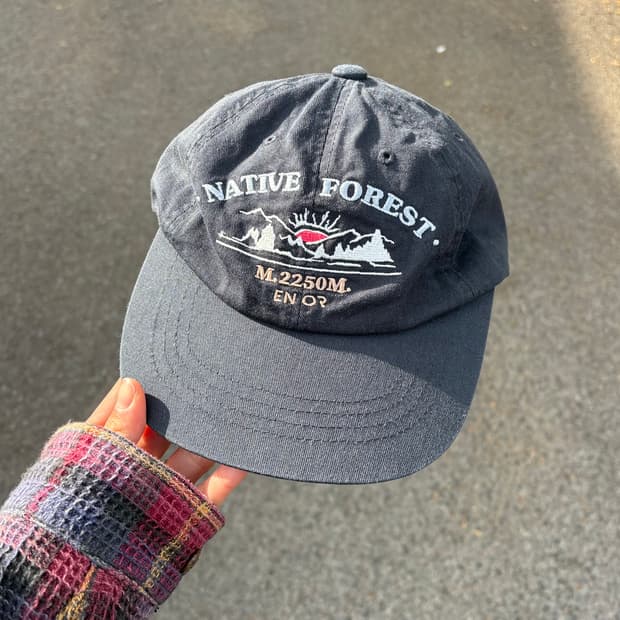 엔오르 캡모자 네이비 컬러