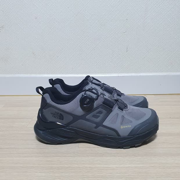 노스페이스 고어텍스 트레킹화 245