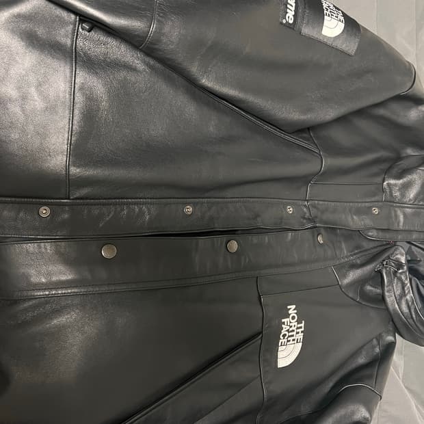슈프림 노스페이스 레더 마운틴 자켓