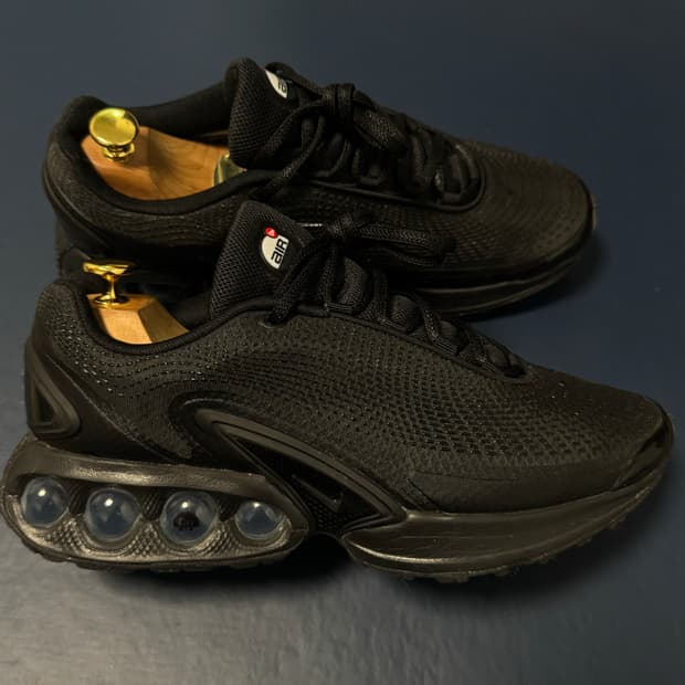 나이키 / 에어맥스 Dn 블랙 그레이 / 280